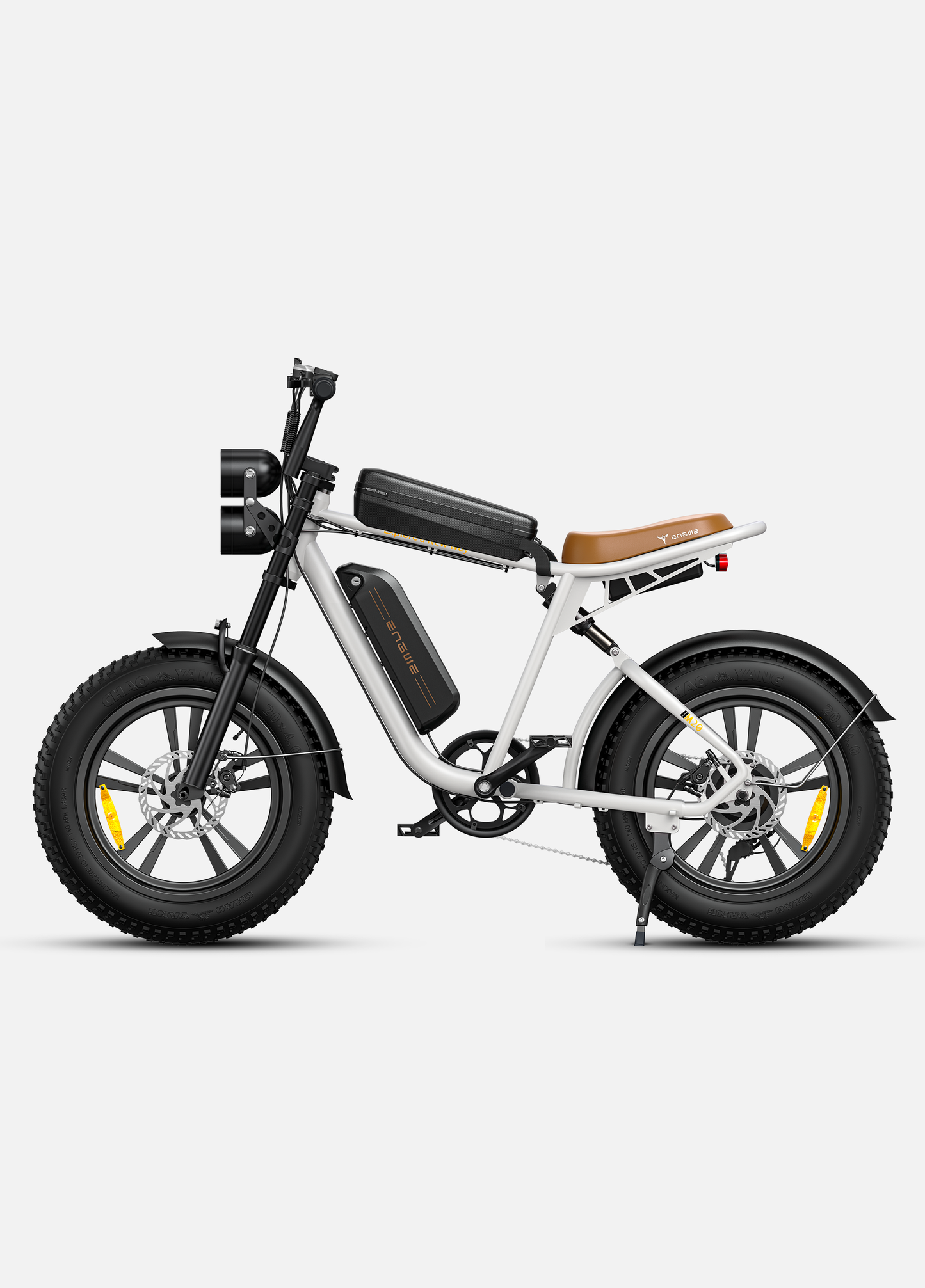 Fat tire e bike in white, designed for all terrains, offering a stylish electric bike ride in the UK